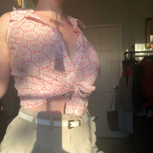 SOLD Boden Summer Sleeveless Button Down - Picture 5 of 6